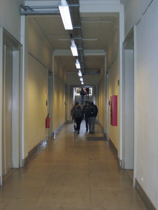 De hoofdgang van de Academie